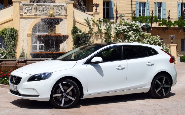 2019 Volvo V40 1.5 T3 152 HP Inscription GearTronic Teknik Özellikleri, Yakıt Tüketimi