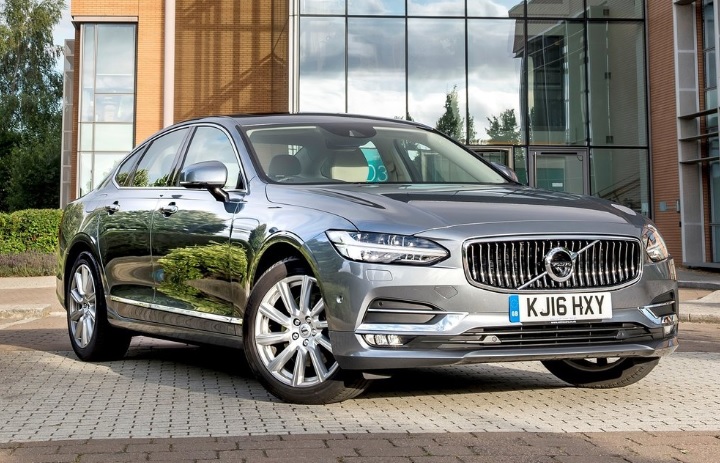 2020 Volvo S90 Sedan 2.0 D5 AWD (235 HP) Momentum Geartronic Teknik Özellikler, Ölçüler ve Bagaj Hacmi