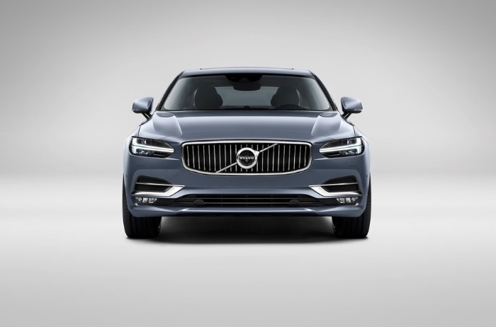 2020 Volvo S90 2.0 D5 AWD Inscription Plus Karşılaştırması