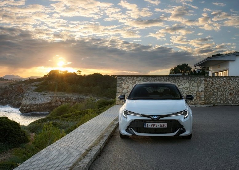 2022 Toyota Corolla HB Hatchback 5 Kapı 1.8 Hybrid (98 HP) Flame e-CVT Teknik Özellikler, Ölçüler ve Bagaj Hacmi