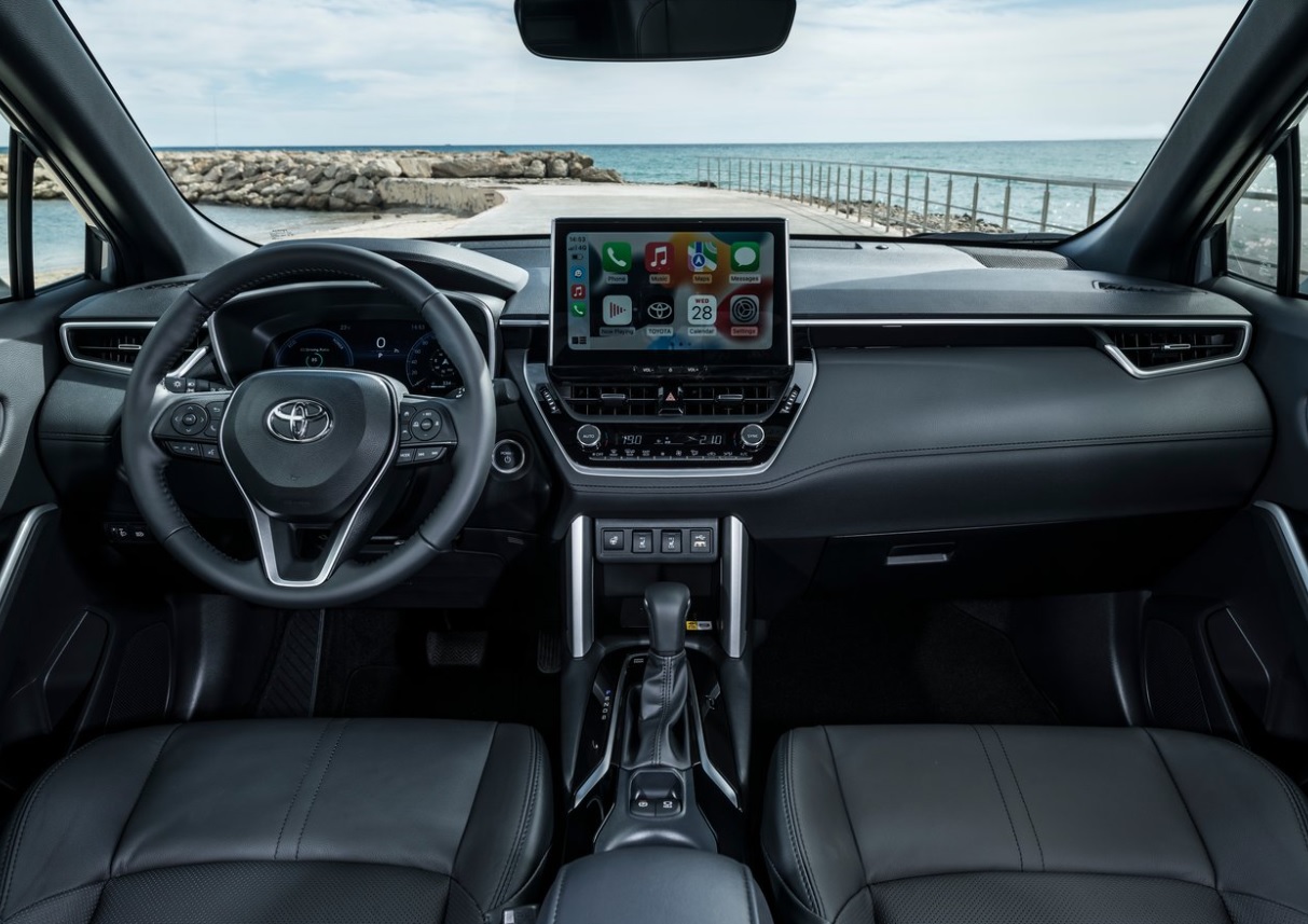 2022 Toyota Corolla Cross 1.8 Hybrid 140 HP Passion e-CVT Teknik Özellikleri, Yakıt Tüketimi