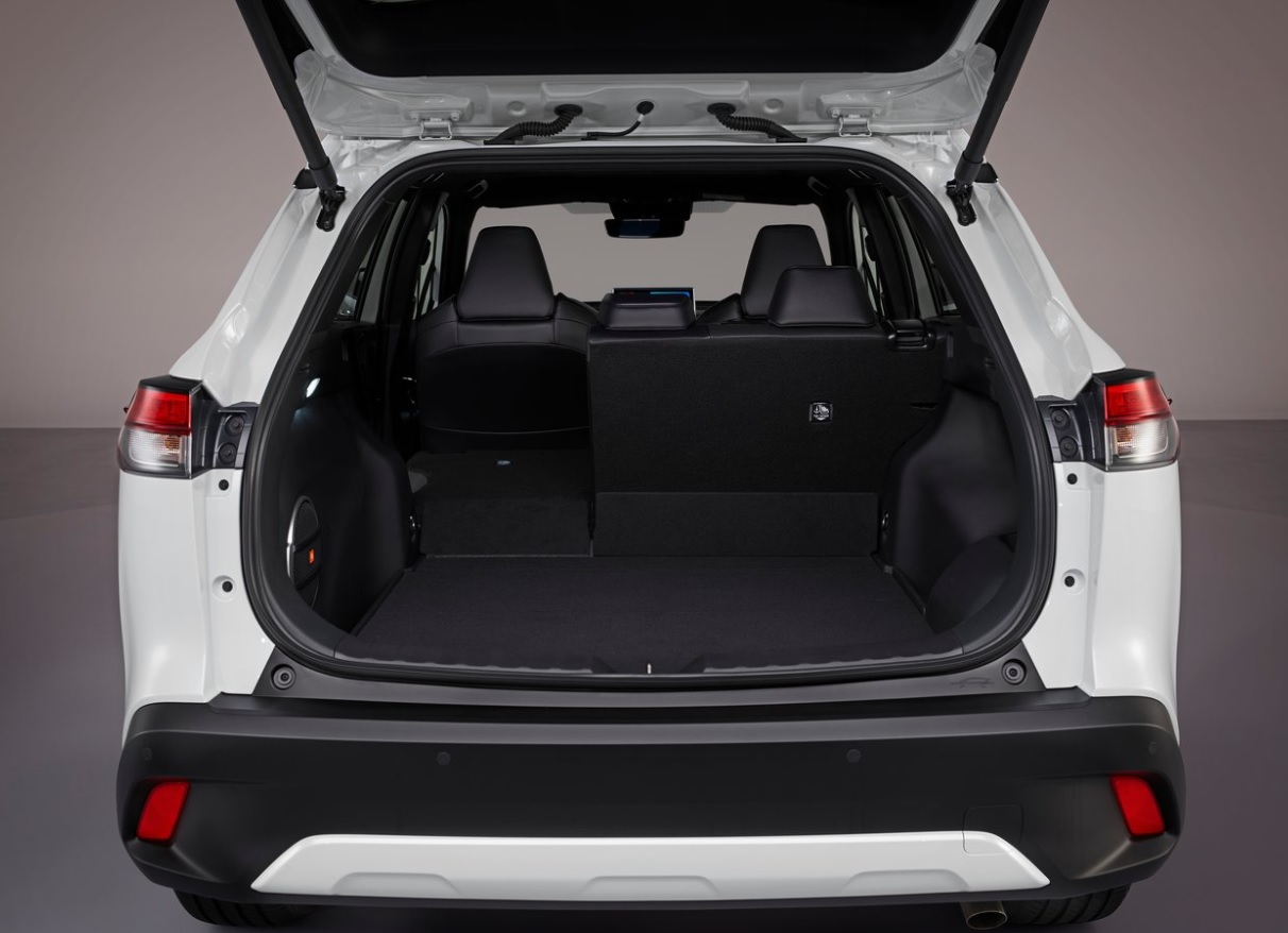 2022 Toyota Corolla Cross SUV 1.8 Hybrid (140 HP) Flame e-CVT Teknik Özellikler, Ölçüler ve Bagaj Hacmi