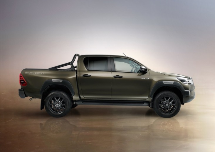 2022 Toyota Hilux Pick Up 2.4 4x4 (150 HP) Adventure Manuel Teknik Özellikler, Ölçüler ve Bagaj Hacmi