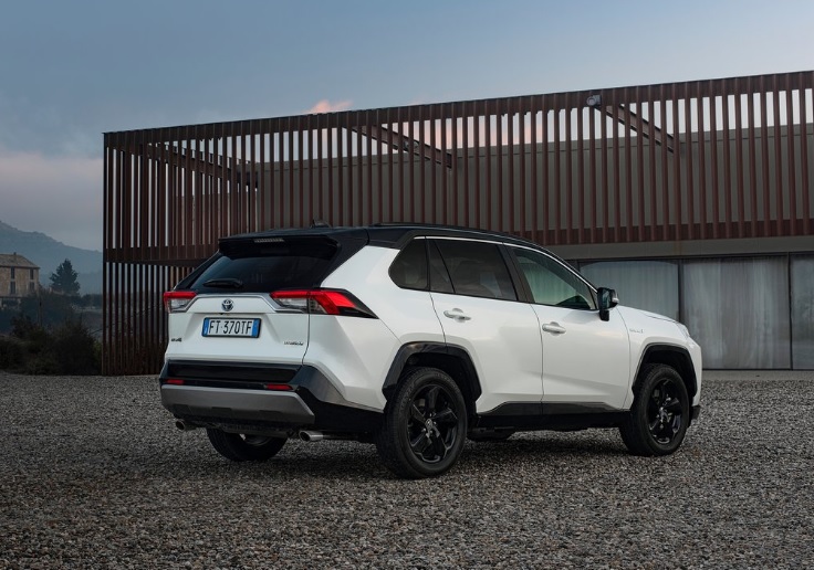 2020 Toyota RAV4 2.5 222 HP Passion X-Pack e-CVT Teknik Özellikleri, Yakıt Tüketimi