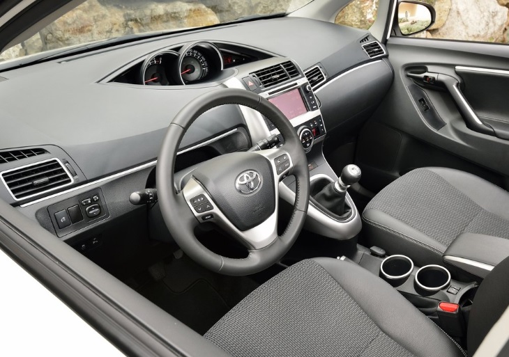 2017 Toyota Verso Mpv 1.6 (132 HP) Active Manuel Teknik Özellikler, Ölçüler ve Bagaj Hacmi