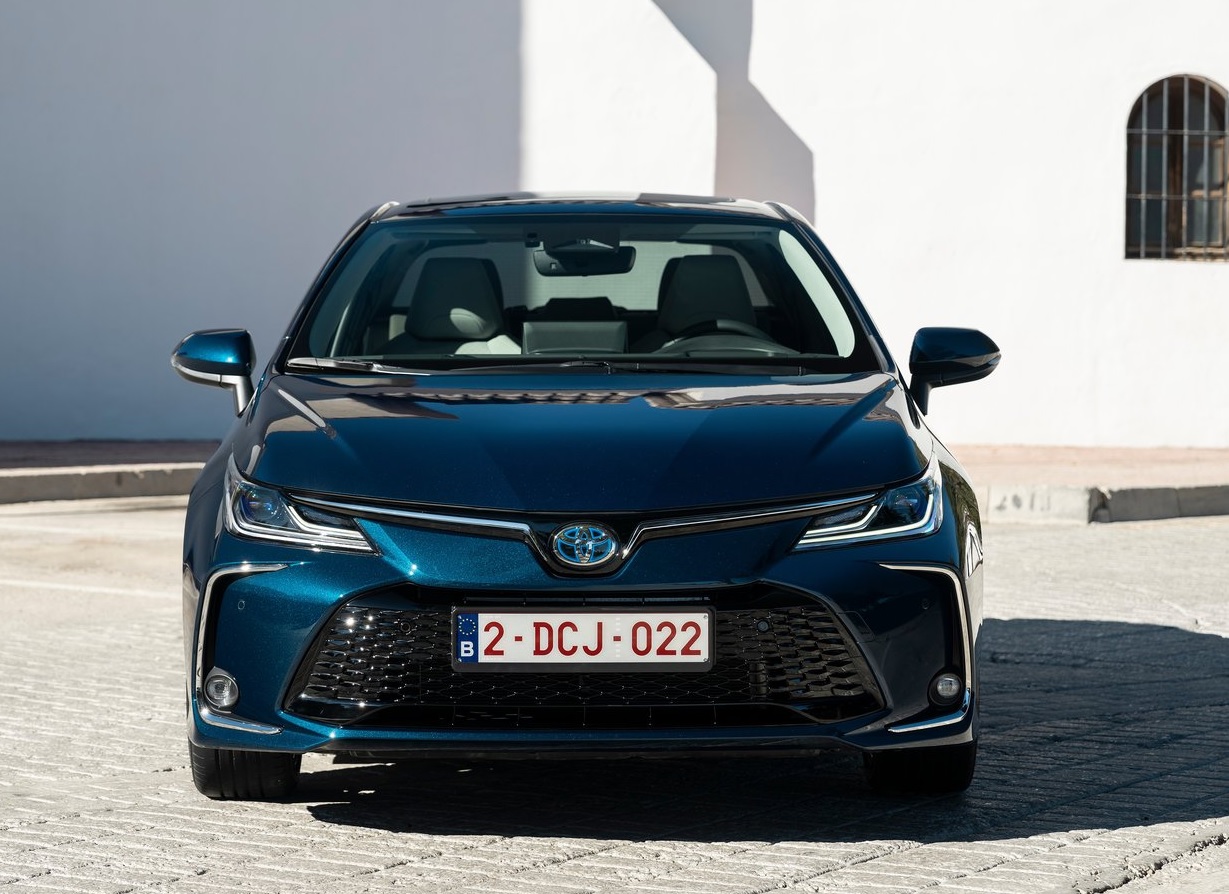 2023 Toyota Corolla Sedan 1.8 Hybrid (98 HP) Dream X-Pack e-CVT Teknik Özellikler, Ölçüler ve Bagaj Hacmi