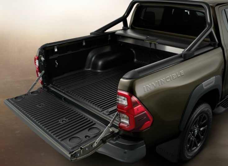 2023 Toyota Hilux 2.4 150 HP Adventure Manuel Teknik Özellikleri, Yakıt Tüketimi