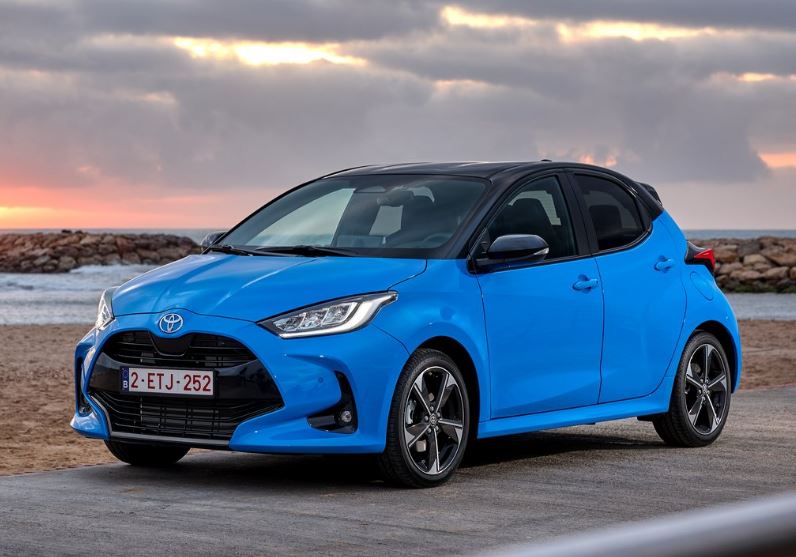 2026 Toyota Yaris Hatchback 5 Kapı 1.5 Hibrit (116 HP) Flame e-CVT Teknik Özellikler, Ölçüler ve Bagaj Hacmi