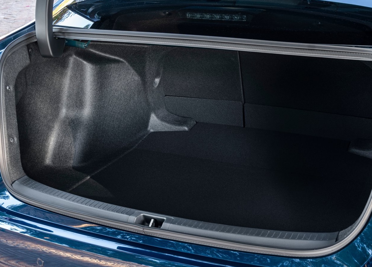 2026 Toyota Corolla Sedan 1.5 (125 HP) Vision Plus Multidrive S Bagaj Hacmi - arabavs.com