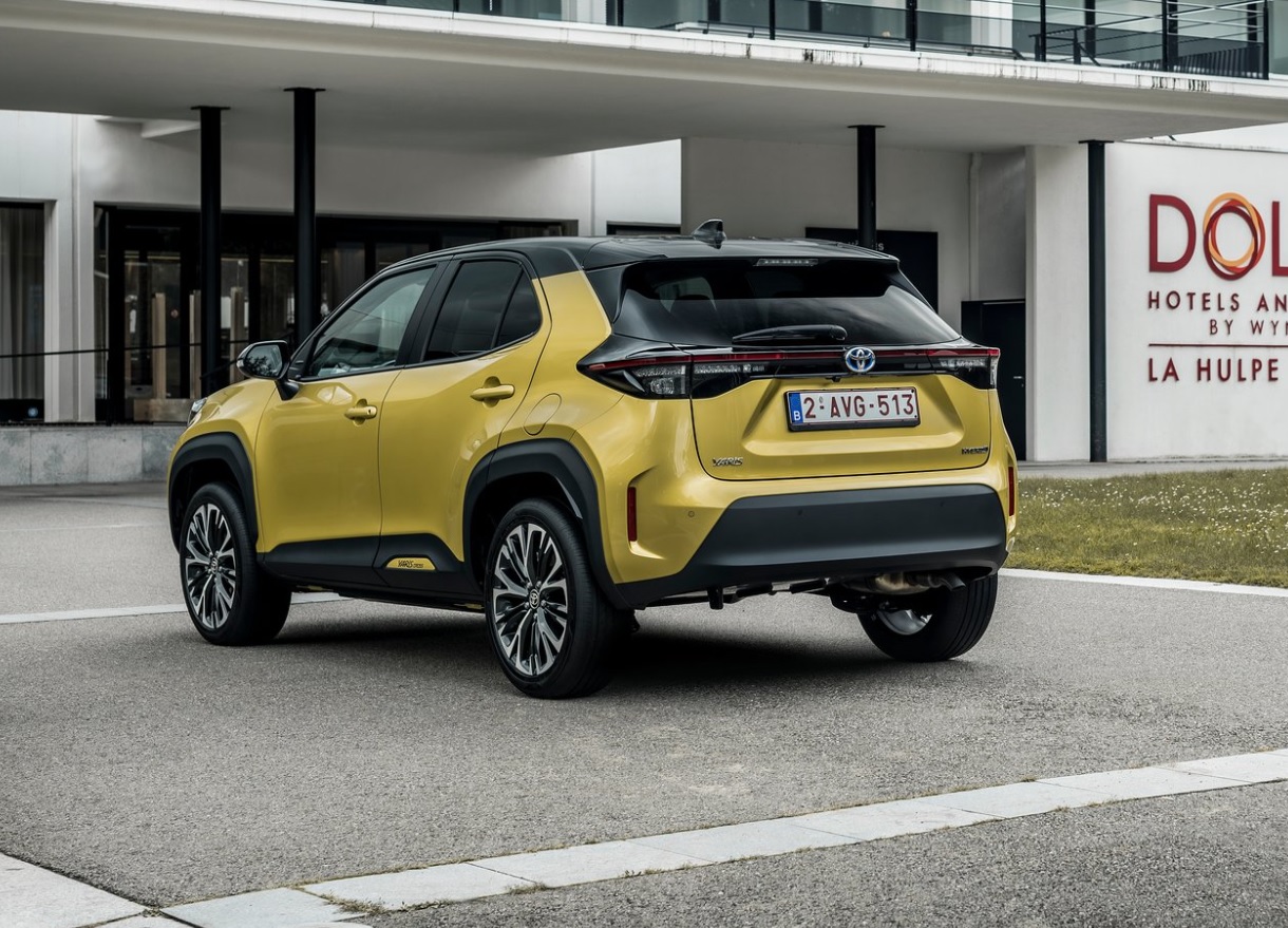 2022 Toyota Yaris Cross SUV 1.5 Hybrid (92 HP) Flame X-Pack e-CVT Teknik Özellikler, Ölçüler ve Bagaj Hacmi