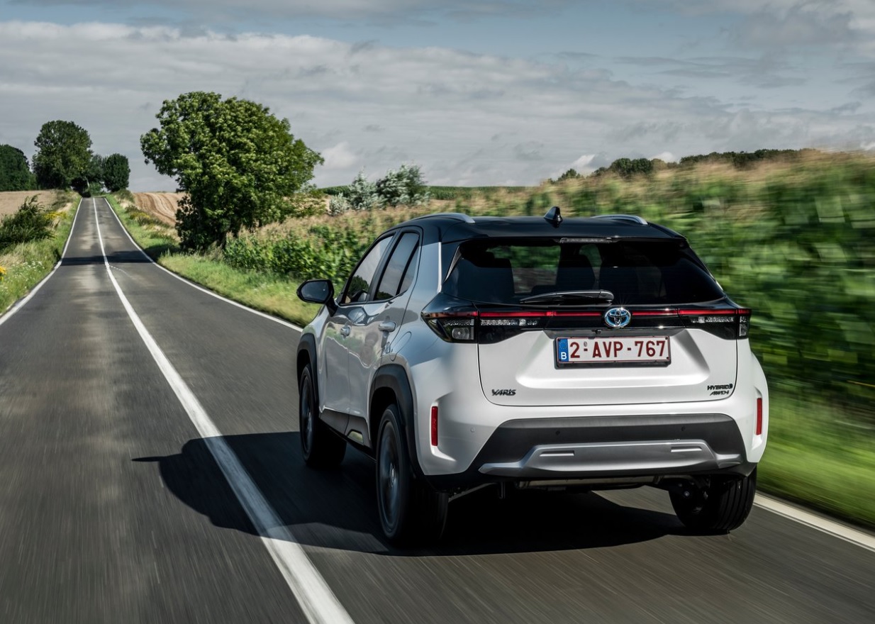 2022 Toyota Yaris Cross SUV 1.5 Hybrid (92 HP) Dream e-CVT Teknik Özellikler, Ölçüler ve Bagaj Hacmi