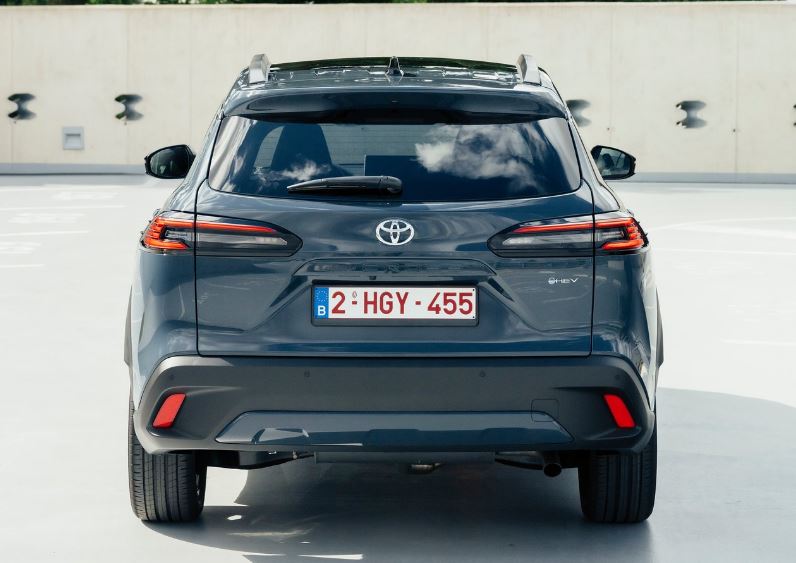 2026 Toyota Corolla Cross SUV 1.8 Hybrid (140 HP) Flame e-CVT Teknik Özellikler, Ölçüler ve Bagaj Hacmi