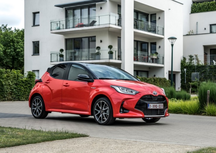 2021 Toyota Yaris 1.0 Vision Karşılaştırması