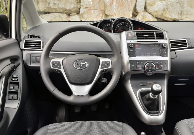 2016 Toyota Verso Mpv 1.6 D 4D (112 HP) Premium Manuel Teknik Özellikler, Ölçüler ve Bagaj Hacmi