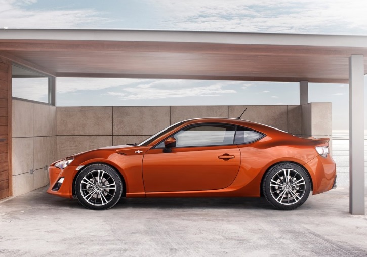 2014 Toyota GT 86 Coupe 2.0 (200 HP) GT Manuel Teknik Özellikler, Ölçüler ve Bagaj Hacmi