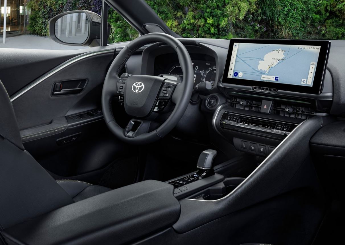 2024 Toyota C-HR Crossover 1.8 Hybrid (95 HP) Passion X-Style e-CVT Teknik Özellikler, Ölçüler ve Bagaj Hacmi