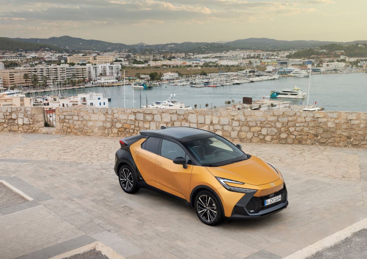 2024 Toyota C-HR Crossover 1.8 Hybrid (95 HP) Passion X-Sport e-CVT Teknik Özellikler, Ölçüler ve Bagaj Hacmi