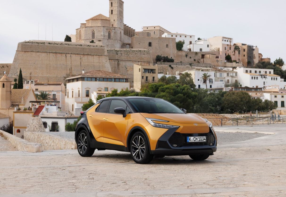 2024 Toyota C-HR Crossover 1.8 Hybrid (95 HP) Passion X-Sport e-CVT Teknik Özellikler, Ölçüler ve Bagaj Hacmi