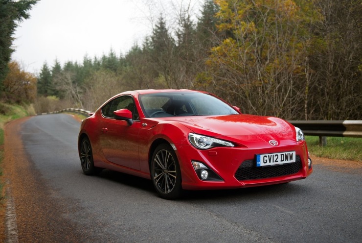 2016 Toyota GT 86 Coupe 2.0 (200 HP) GT Manuel Teknik Özellikler, Ölçüler ve Bagaj Hacmi