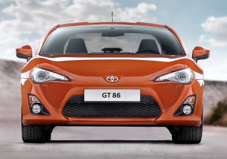 2016 Toyota GT 86 2.0 200 HP GT AT Teknik Özellikleri, Yakıt Tüketimi