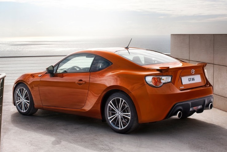 2016 Toyota GT 86 Coupe 2.0 (200 HP) GT Manuel Teknik Özellikler, Ölçüler ve Bagaj Hacmi