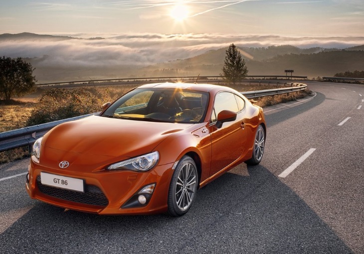 2016 Toyota GT 86 Coupe 2.0 (200 HP) GT Manuel Teknik Özellikler, Ölçüler ve Bagaj Hacmi