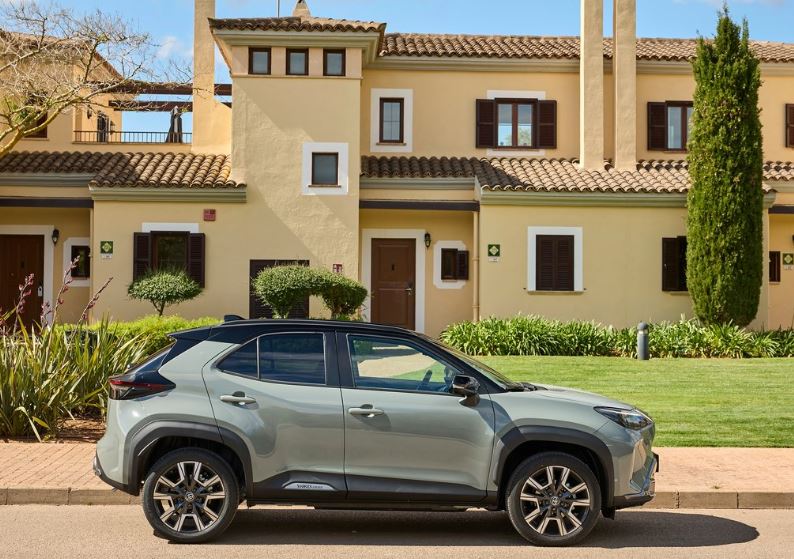 2025 Toyota Yaris Cross 1.5 Hybrid 130 HP Flame e-CVT Teknik Özellikleri, Yakıt Tüketimi