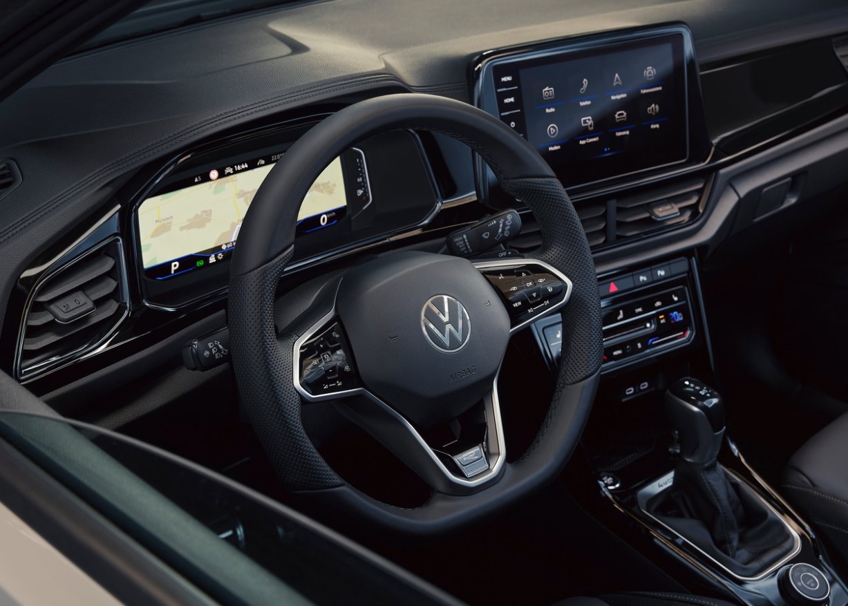 2023 Volkswagen T-Roc Crossover 1.5 TSI (150 HP) R-Line DSG Teknik Özellikler, Ölçüler ve Bagaj Hacmi