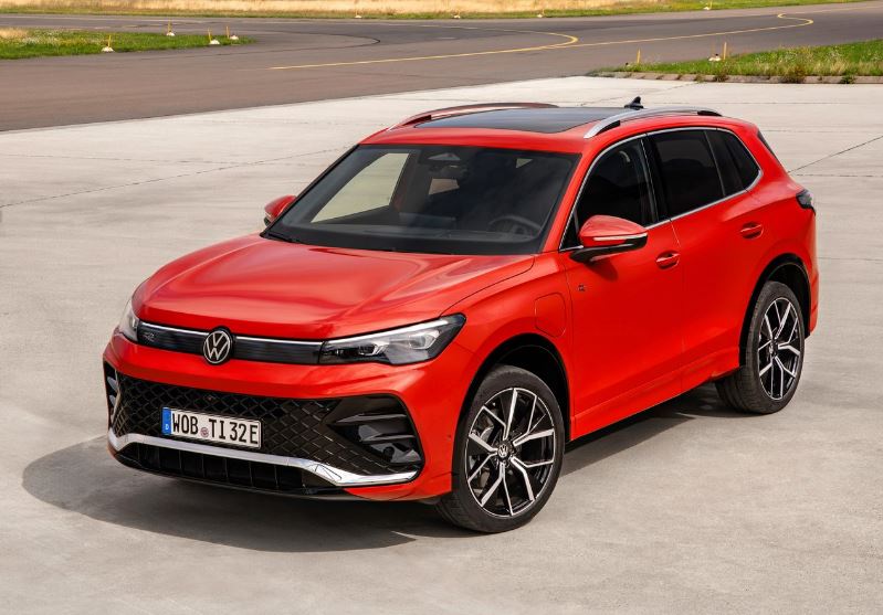 2025 Volkswagen Tiguan 1.5 eTSI Life Karşılaştırması