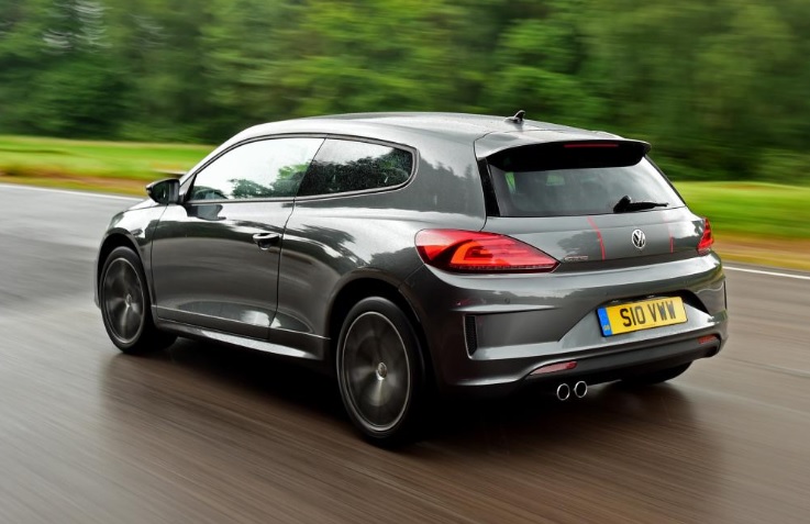 2014 Volkswagen Scirocco 2.0 TFSI Sportline Tiptronic Karşılaştırması