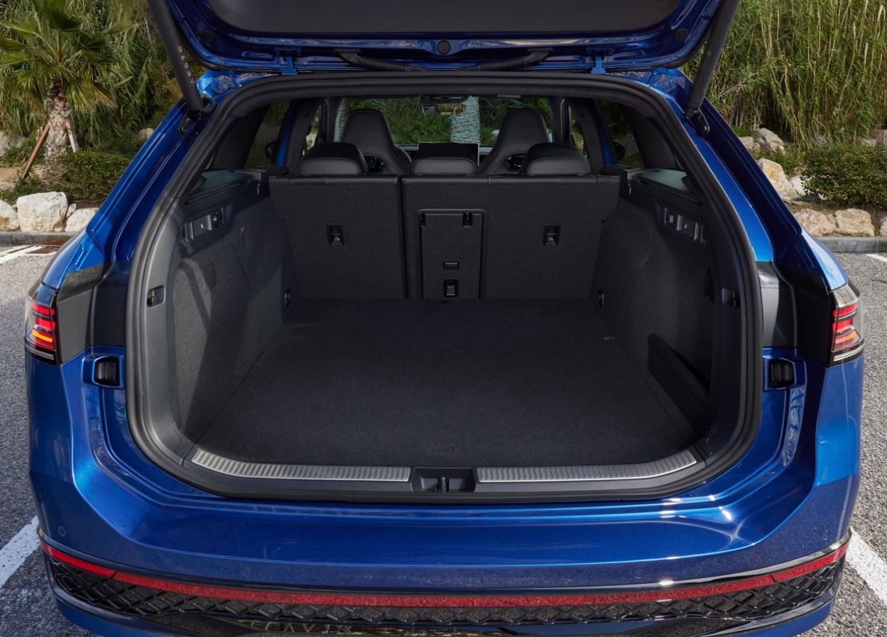 2024 Volkswagen Passat Sedan 1.5 eTSI (150 HP) R-Line DSG Teknik Özellikler, Ölçüler ve Bagaj Hacmi