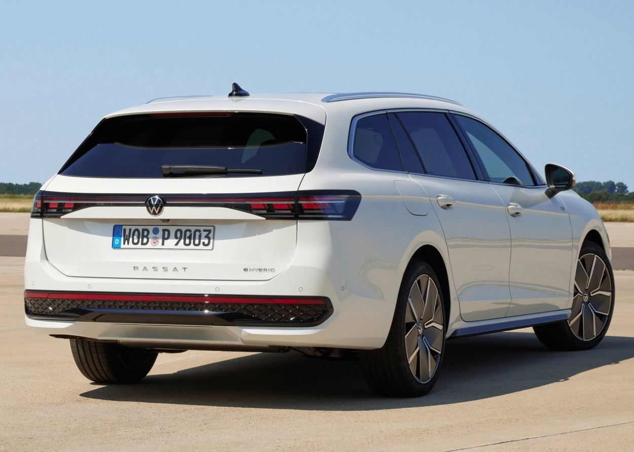 2025 Volkswagen Passat 1.5 eTSI 150 HP Elegance DSG Teknik Özellikleri, Yakıt Tüketimi