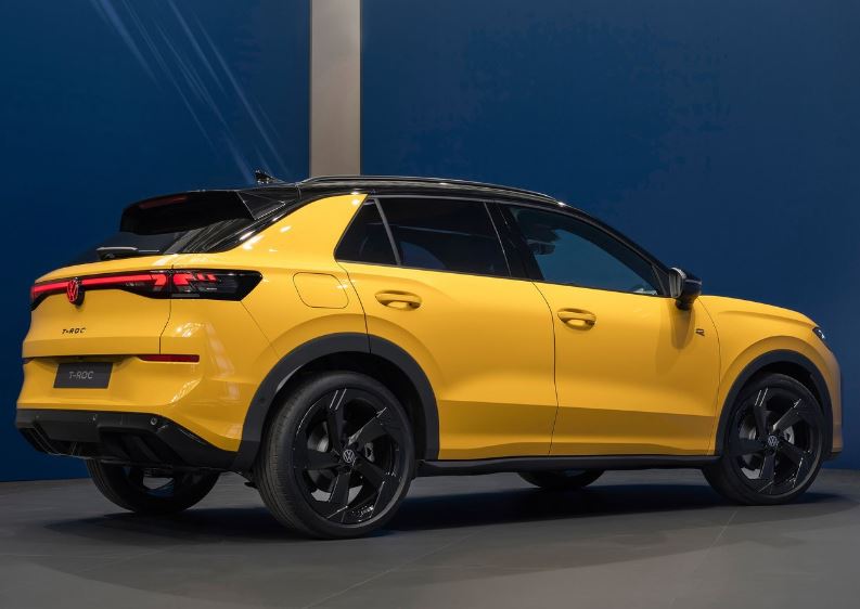 2026 Volkswagen T-Roc Crossover 1.5 eTSI ACT (150 HP) Style DSG Teknik Özellikler, Ölçüler ve Bagaj Hacmi