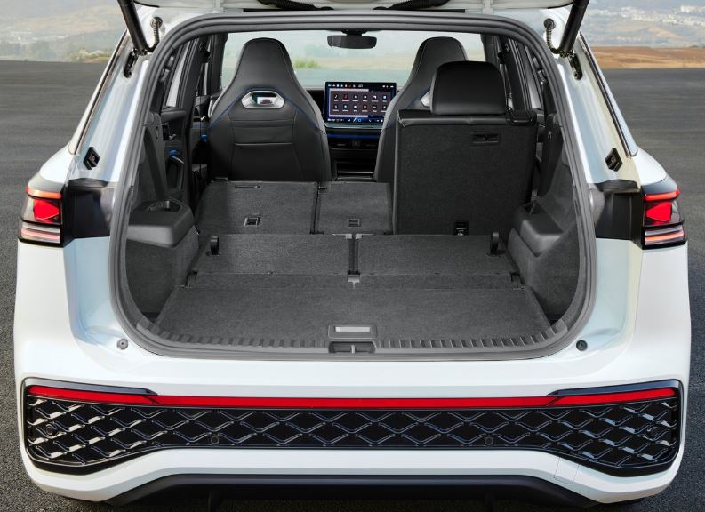 2026 Volkswagen Tayron SUV 1.5 eTSI (150 HP) Life DSG Bagaj Hacmi - arabavs.com