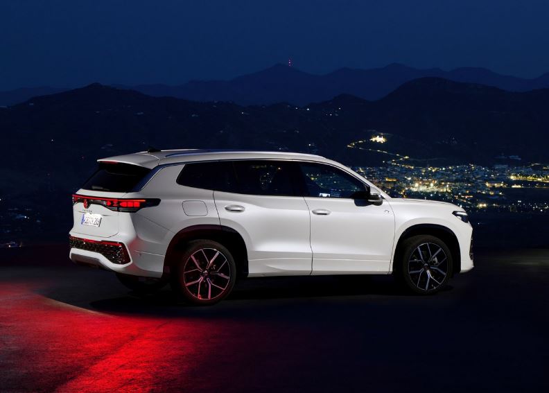 2026 Volkswagen Tayron SUV 1.5 eTSI (150 HP) Life DSG Teknik Özellikler, Ölçüler ve Bagaj Hacmi