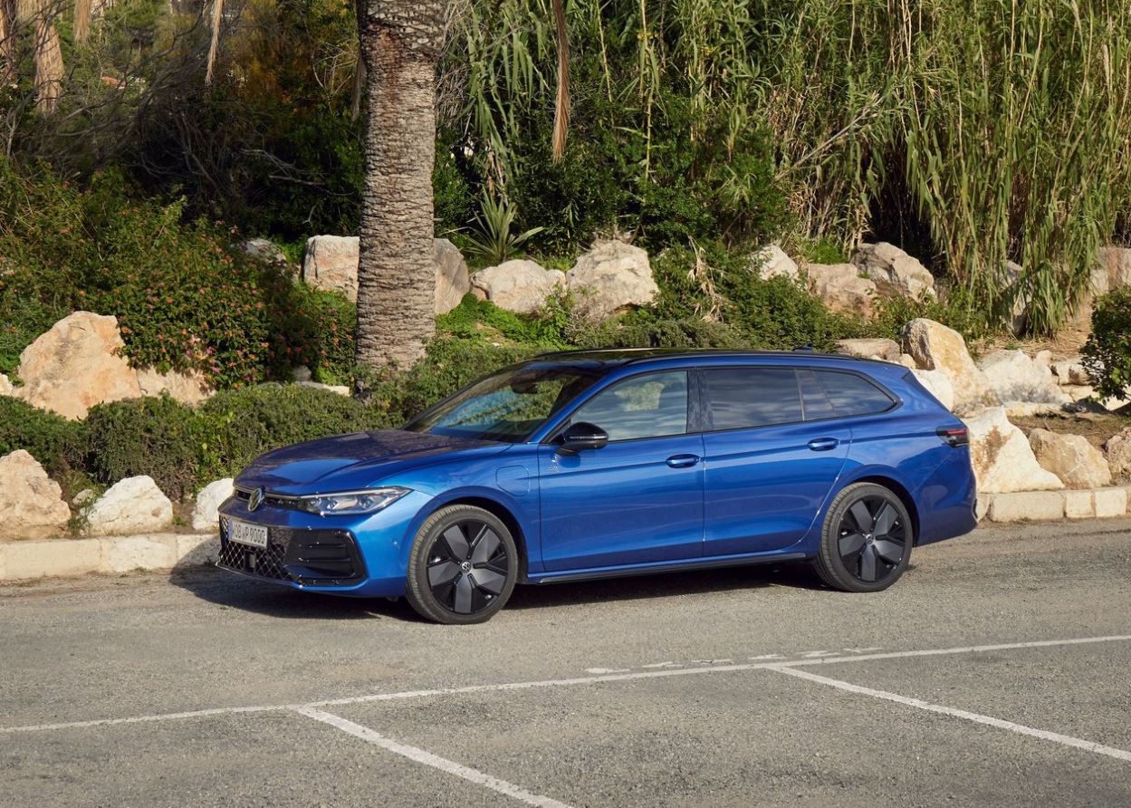 2025 Volkswagen Passat 1.5 eTSI 150 HP Elegance DSG Teknik Özellikleri, Yakıt Tüketimi