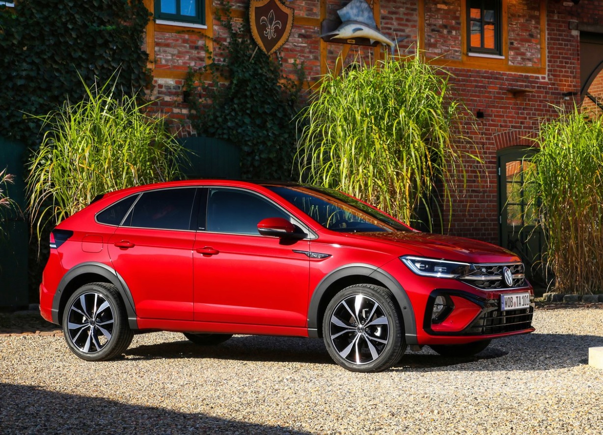 2022 Volkswagen Taigo 1.0 TSI Life Karşılaştırması