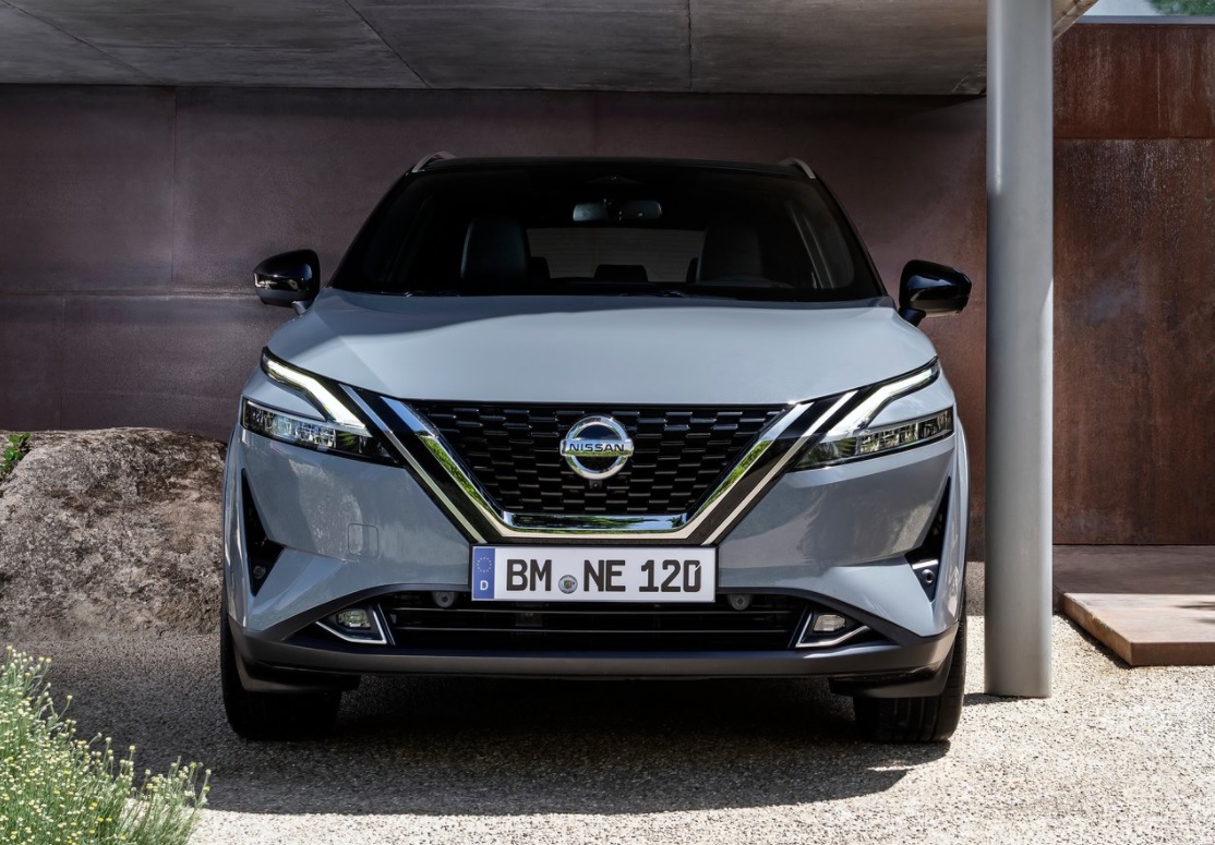 2023 Nissan Qashqai SUV 1.3 DIGT 4x4 (158 HP) Platinum Premium CVT Özellikleri - arabavs.com