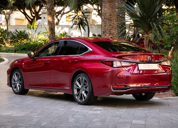 2020 Lexus ES Sedan 300h 2.5 (218 HP) Business e-CVT Teknik Özellikler, Ölçüler ve Bagaj Hacmi