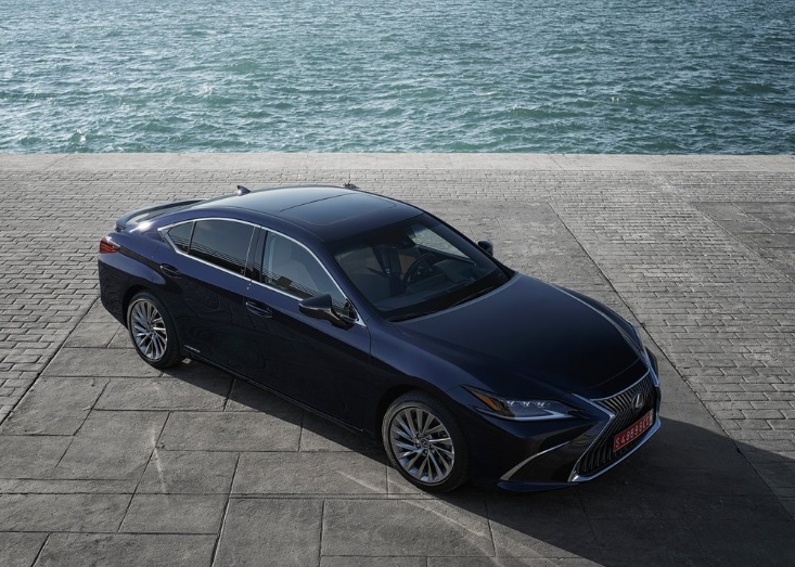 2020 Lexus ES Sedan 300h 2.5 (218 HP) Executive e-CVT Teknik Özellikler, Ölçüler ve Bagaj Hacmi