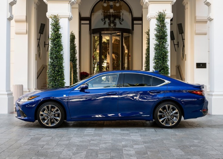 2020 Lexus ES Sedan 300h 2.5 (218 HP) Business e-CVT Teknik Özellikler, Ölçüler ve Bagaj Hacmi