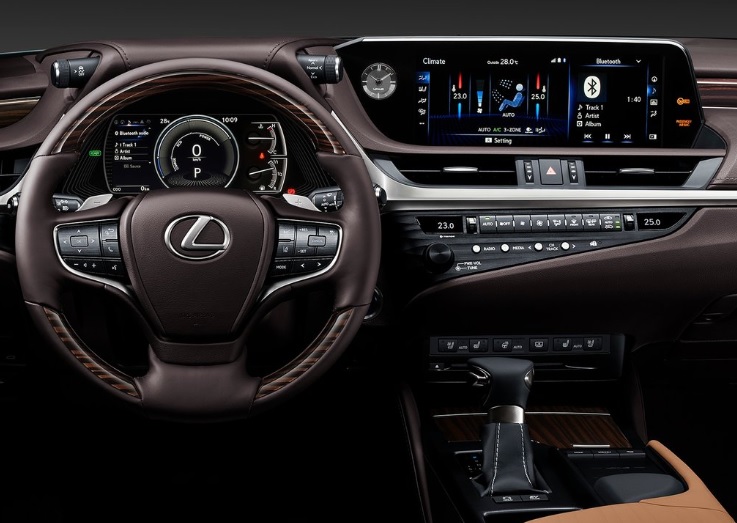 2020 Lexus ES 300h 2.5 218 HP Business e-CVT Teknik Özellikleri, Yakıt Tüketimi