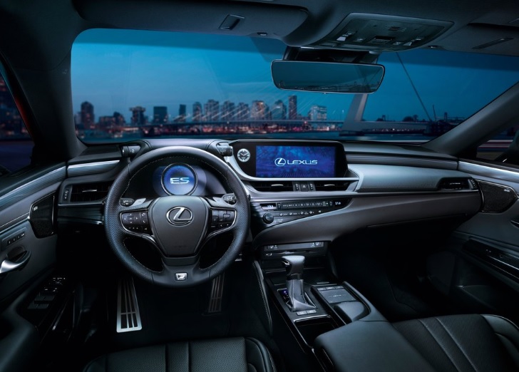 2020 Lexus ES Sedan 300h 2.5 (218 HP) Executive e-CVT Teknik Özellikler, Ölçüler ve Bagaj Hacmi