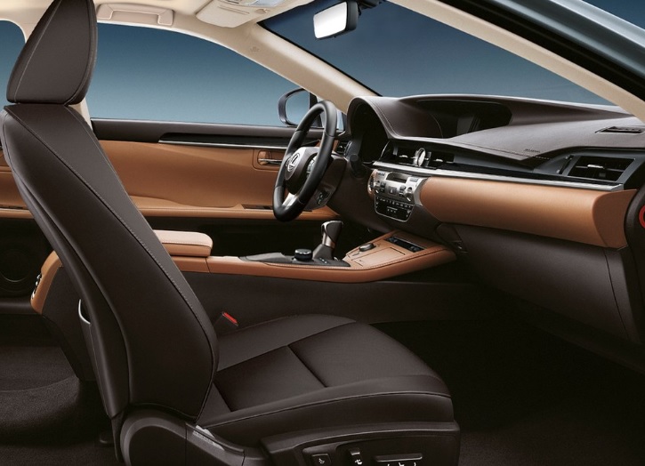 2020 Lexus ES 300h 2.5 218 HP Executive e-CVT Teknik Özellikleri, Yakıt Tüketimi
