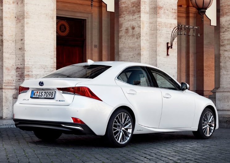 2020 Lexus IS Sedan 300h 2.5 (223 HP) Executive e-CVT Özellikleri - arabavs.com