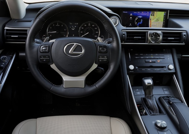 2020 Lexus IS Sedan 300h 2.5 (223 HP) Executive e-CVT Özellikleri - arabavs.com
