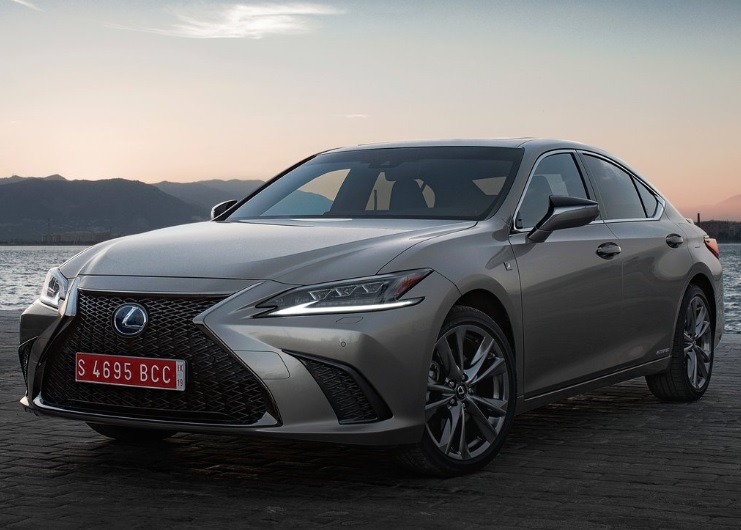 2020 Lexus ES 300h 2.5 218 HP Business e-CVT Teknik Özellikleri, Yakıt Tüketimi