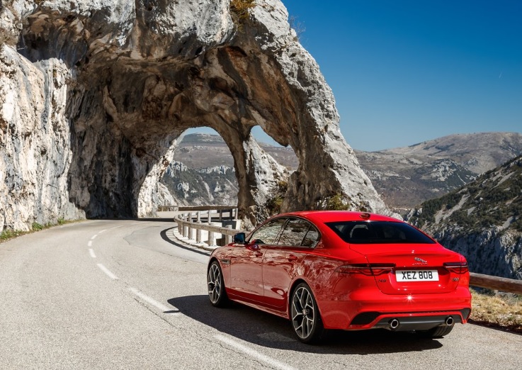 2020 Jaguar XE 2.0 D180 180 HP R-Dynamic SE AT Teknik Özellikleri, Yakıt Tüketimi