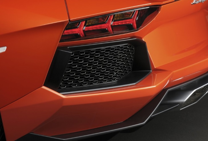 2014 Lamborghini Aventador 6.5 V12 700 HP LP Manuel Teknik Özellikleri, Yakıt Tüketimi