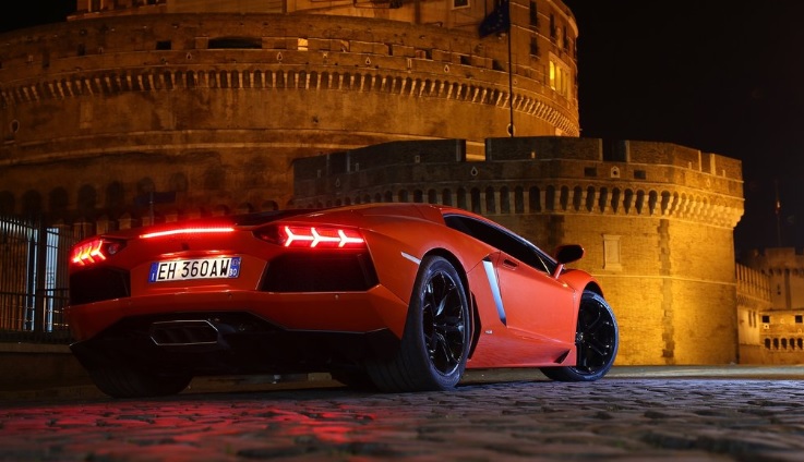 2014 Lamborghini Aventador Sedan 6.5 V12 (700 HP) LP Manuel Teknik Özellikler, Ölçüler ve Bagaj Hacmi